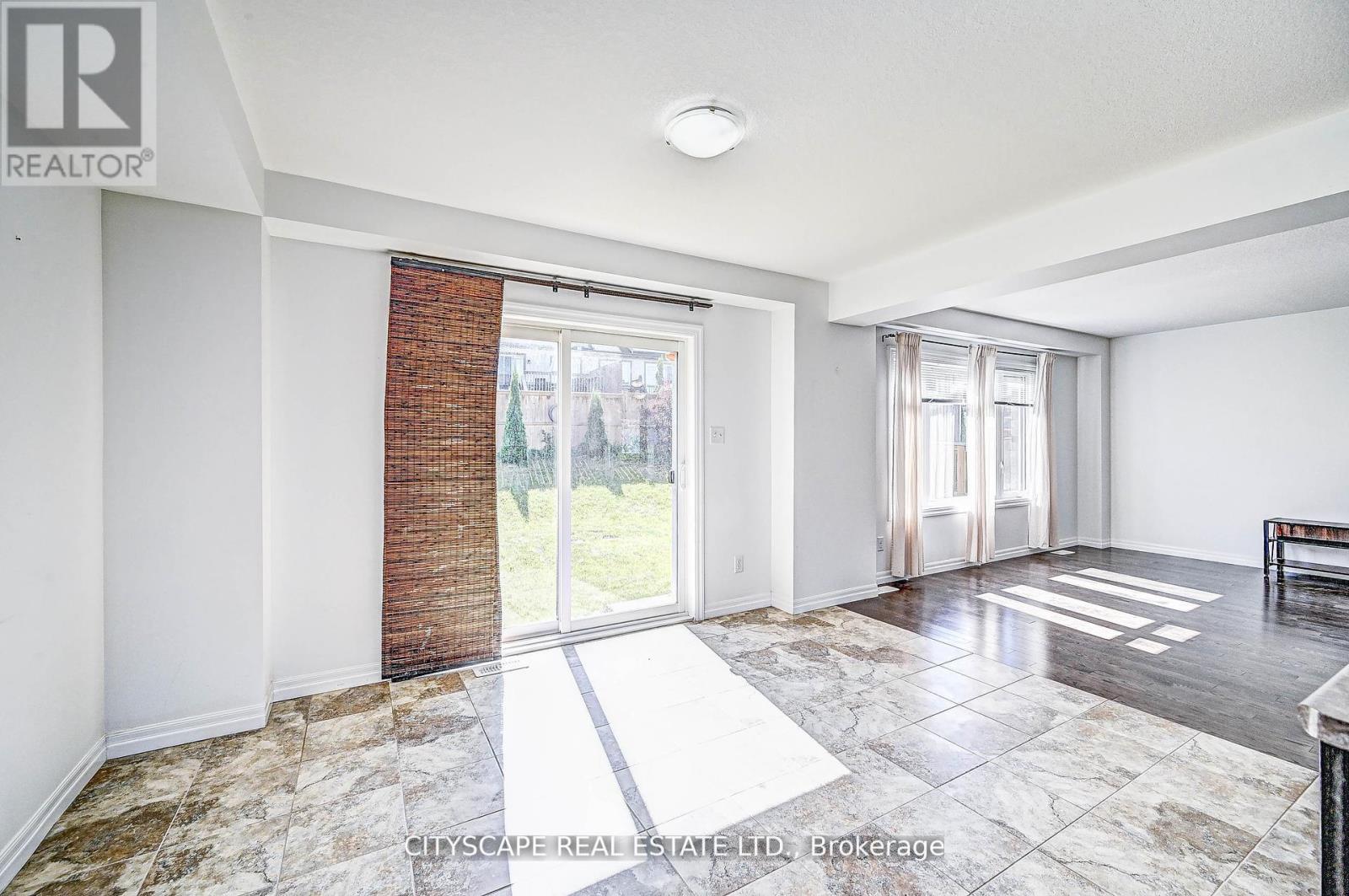 6 Castlebay Street, Kitchener, Ontario  N2R 0G5 - Photo 8 - X13133644