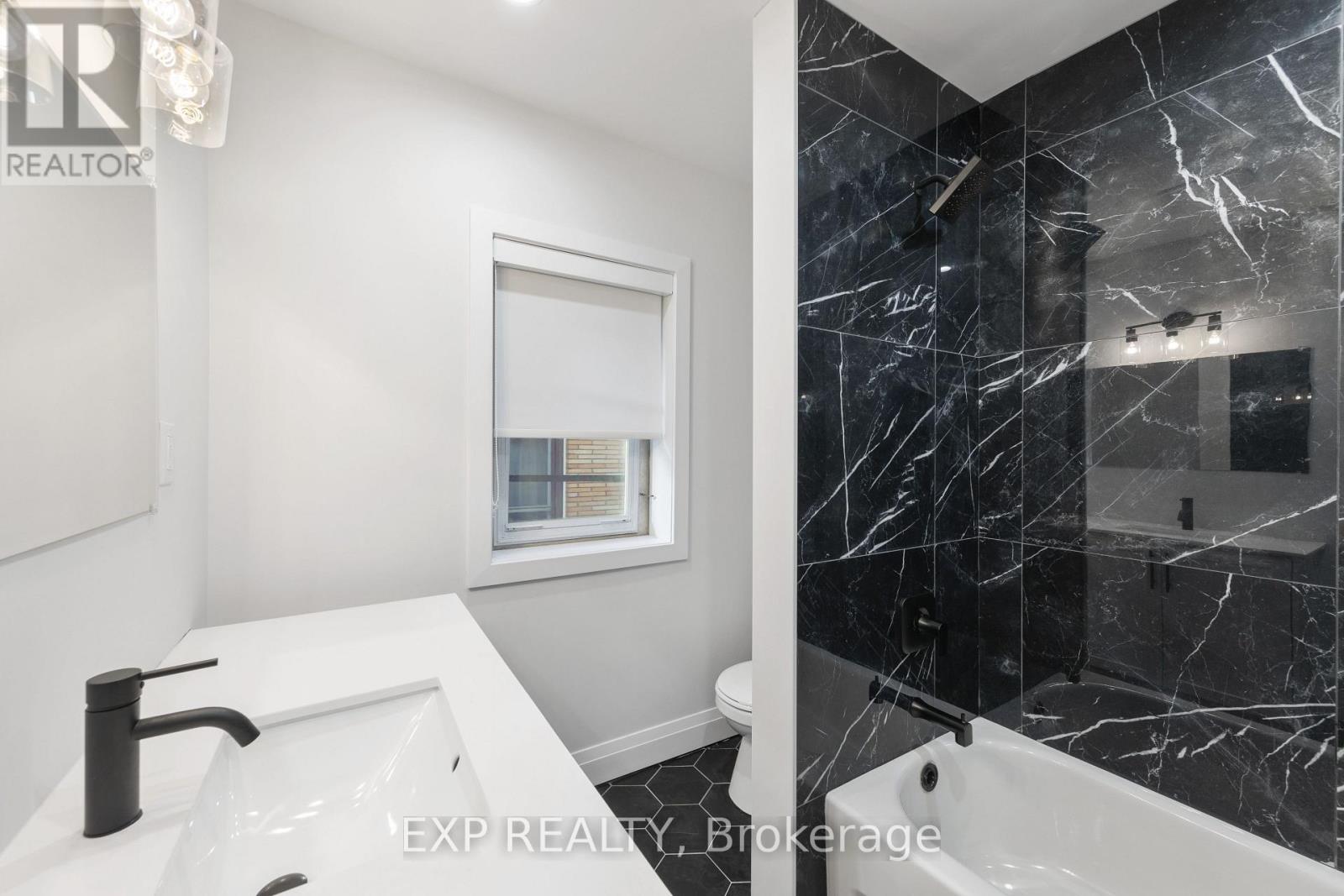 5 Maplewood Avenue, Hamilton, Ontario  L8M 1W3 - Photo 30 - X13133656
