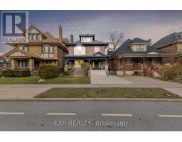 5 MAPLEWOOD AVENUE, Hamilton, Ontario