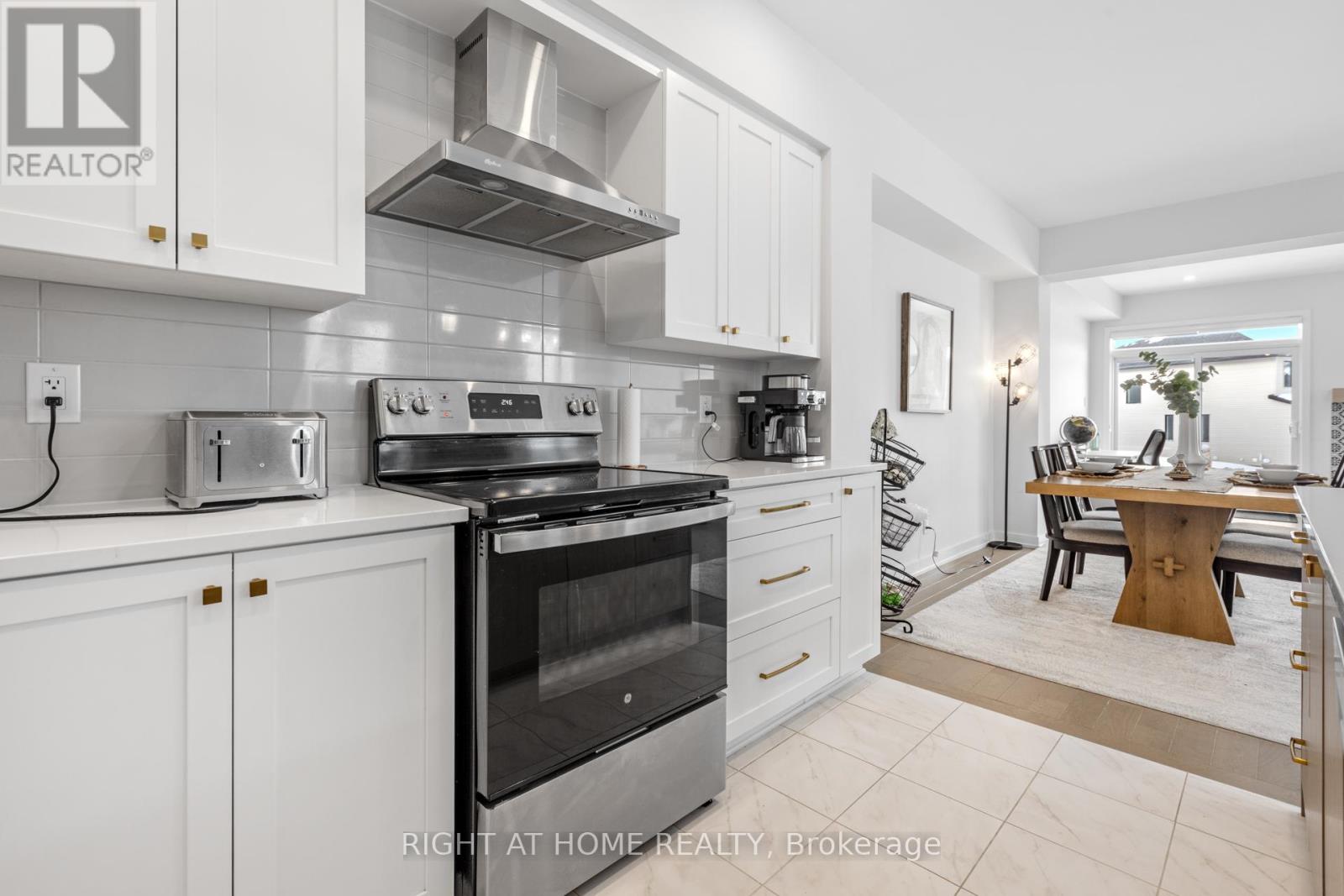 674 Honeydew Street, Ottawa, Ontario  K1X 0K5 - Photo 10 - X13133828