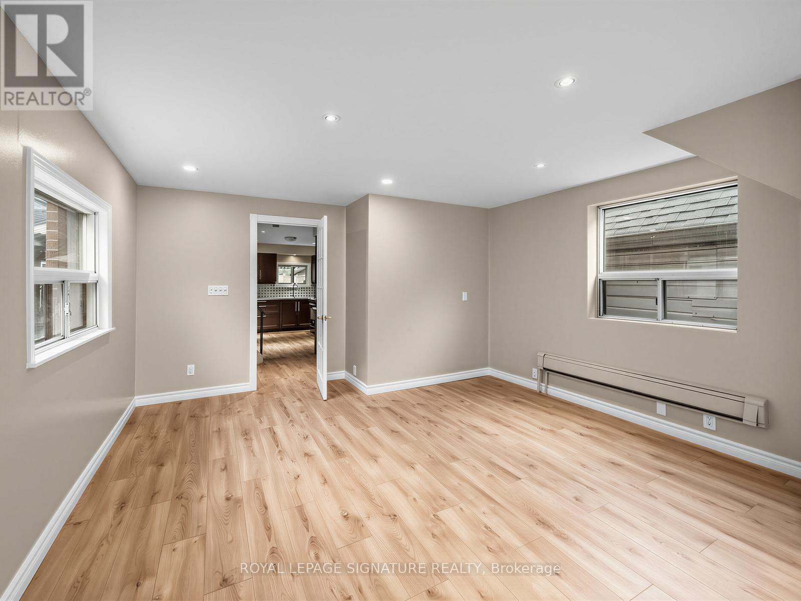 1157 Roselawn Avenue, Toronto, Ontario  M6B 1C5 - Photo 13 - W13132578