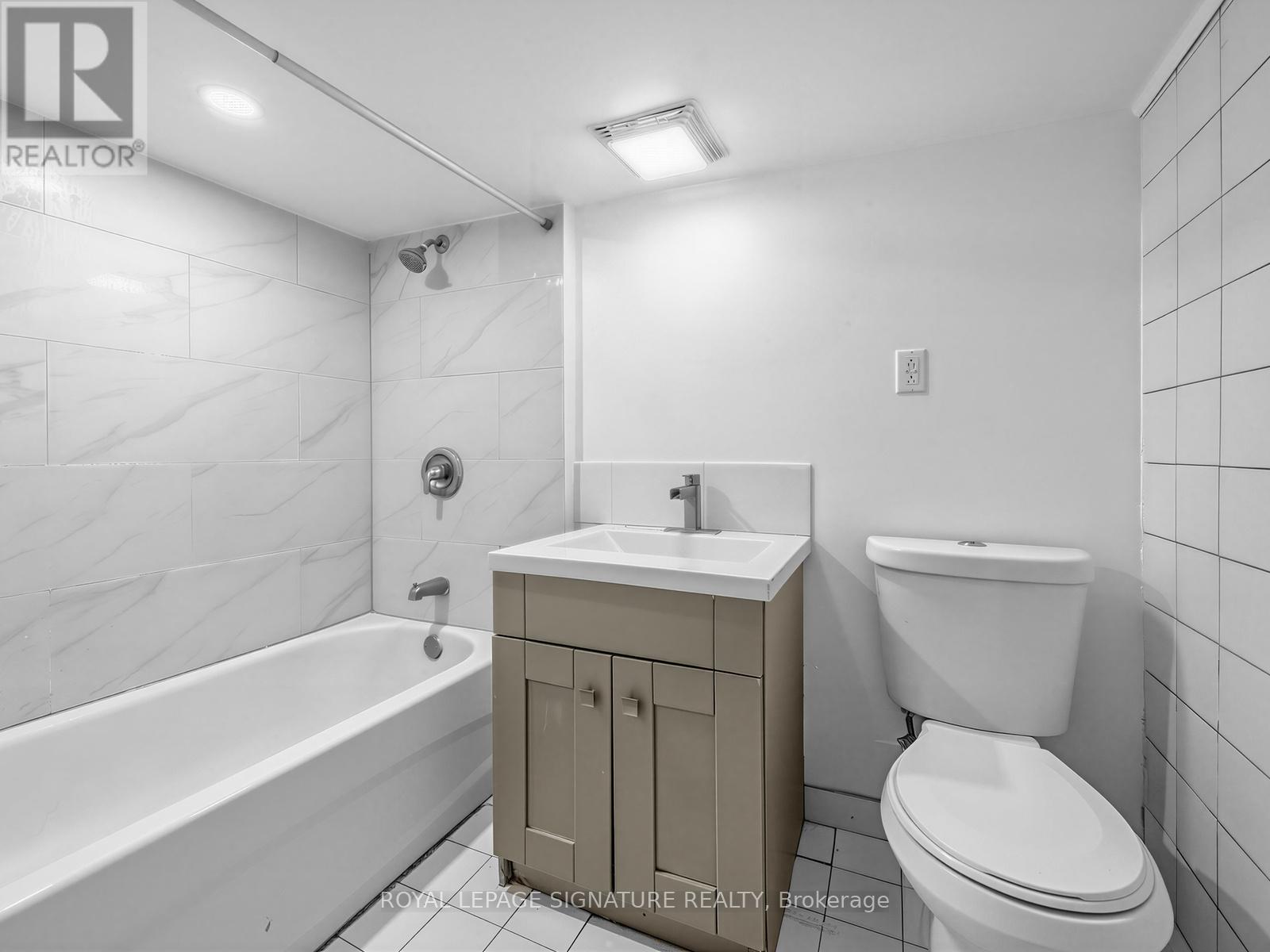 1157 Roselawn Avenue, Toronto, Ontario  M6B 1C5 - Photo 29 - W13132578