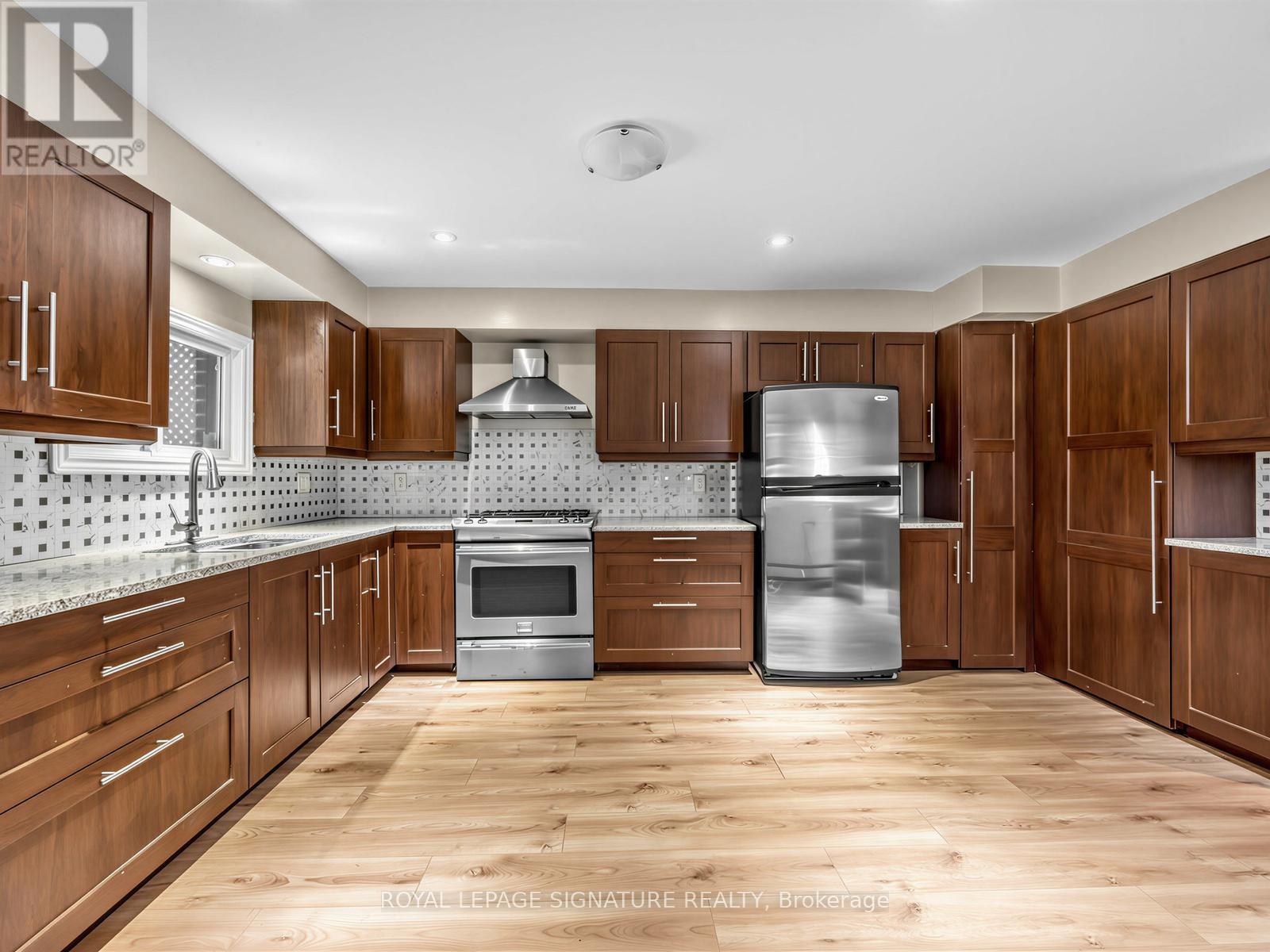 1157 Roselawn Avenue, Toronto, Ontario  M6B 1C5 - Photo 3 - W13132578