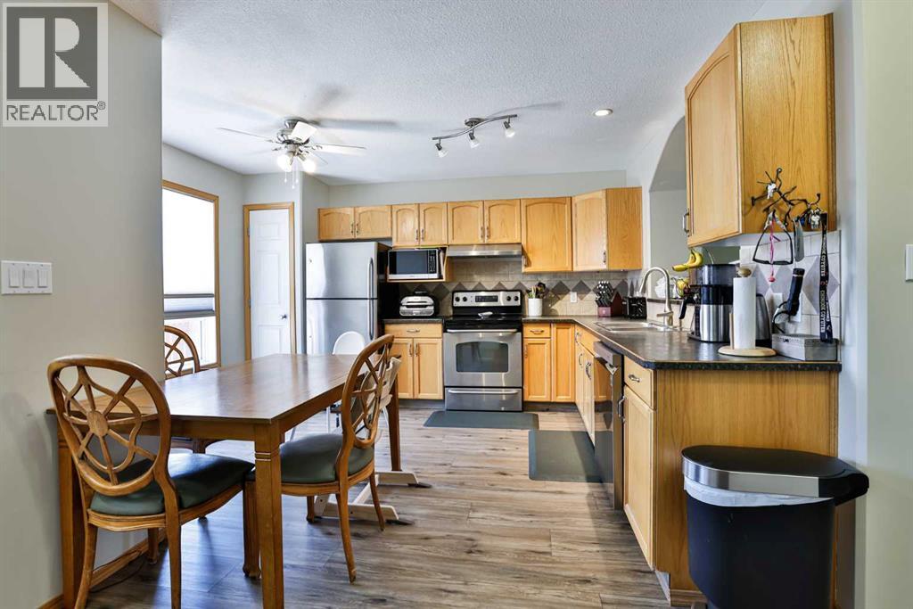 166 Lynx Cove N, Lethbridge, Alberta  T1H 6V5 - Photo 11 - A2311629