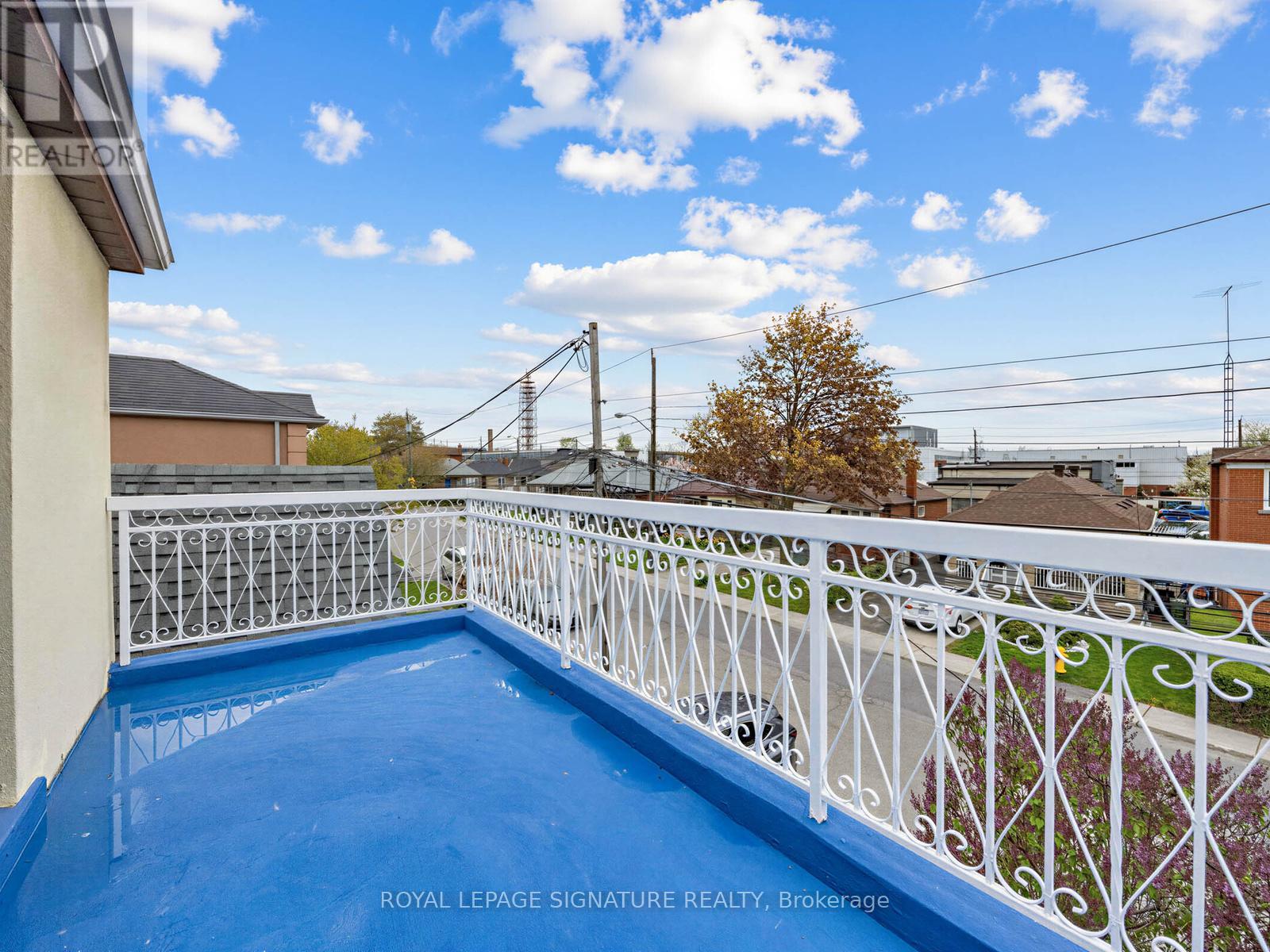 1157 Roselawn Avenue, Toronto, Ontario  M6B 1C5 - Photo 24 - W13132578
