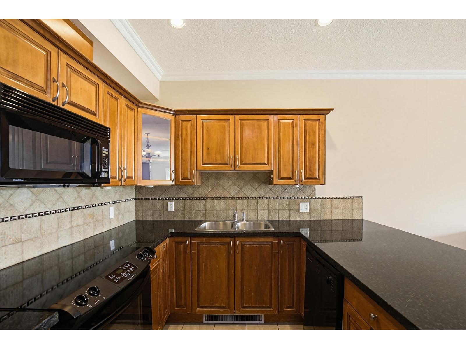 A120 33755 7th Avenue, Mission, British Columbia  V2V 0A4 - Photo 6 - R3123908