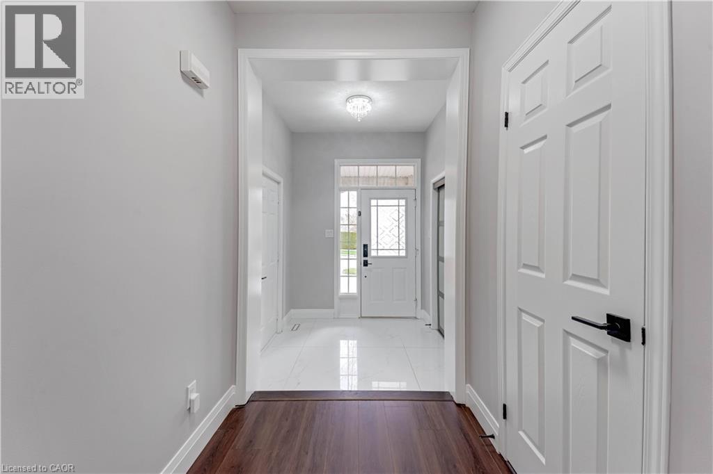 42 Doon Mills Drive, Kitchener, Ontario  N2P 2W9 - Photo 5 - 40823776