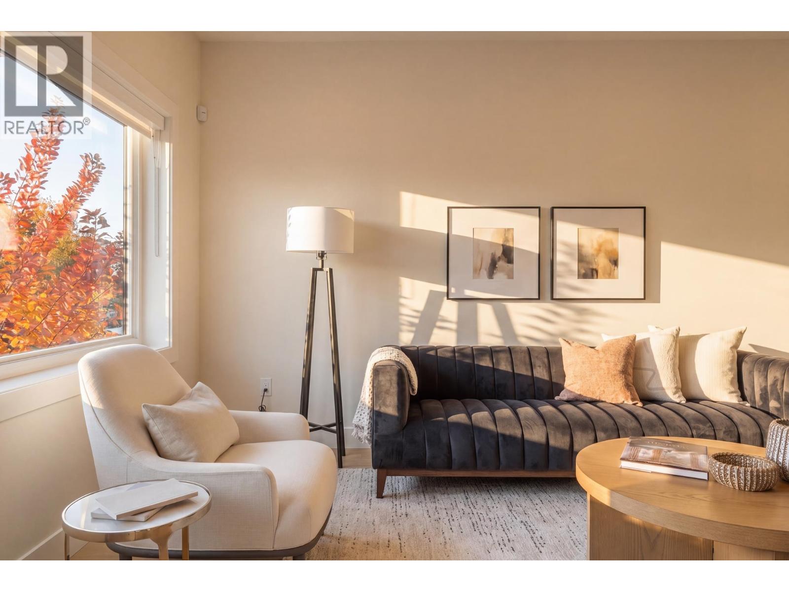 2 1937 Templeton Drive, Vancouver, British Columbia  V5N 4V9 - Photo 6 - R3124124