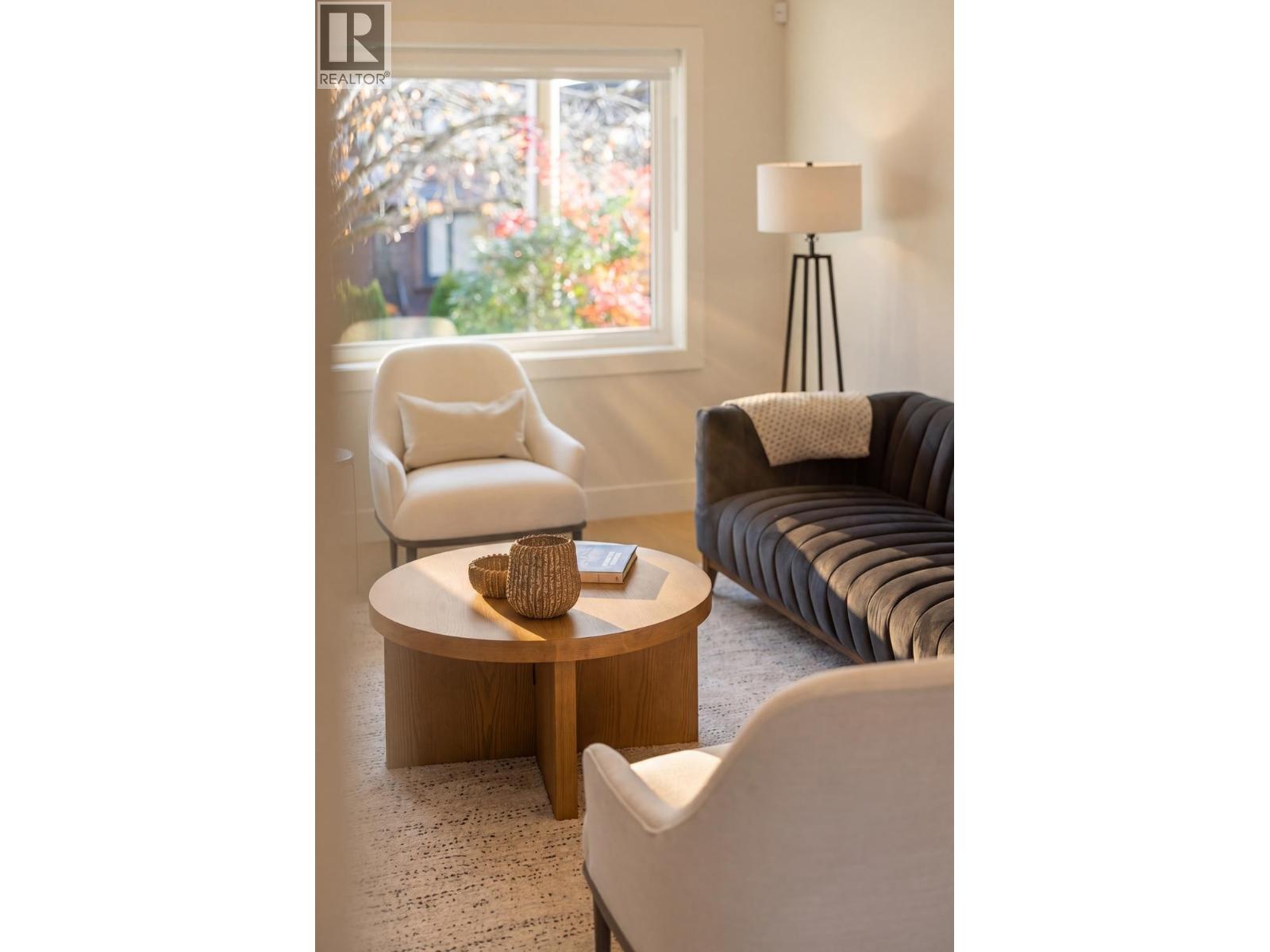 2 1937 Templeton Drive, Vancouver, British Columbia  V5N 4V9 - Photo 8 - R3124124