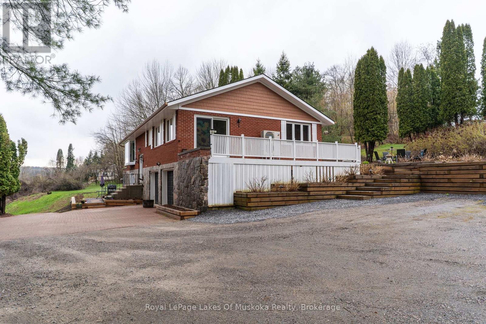 183 Santas Village Road, Bracebridge, Ontario  P1L 1W8 - Photo 27 - X13133870