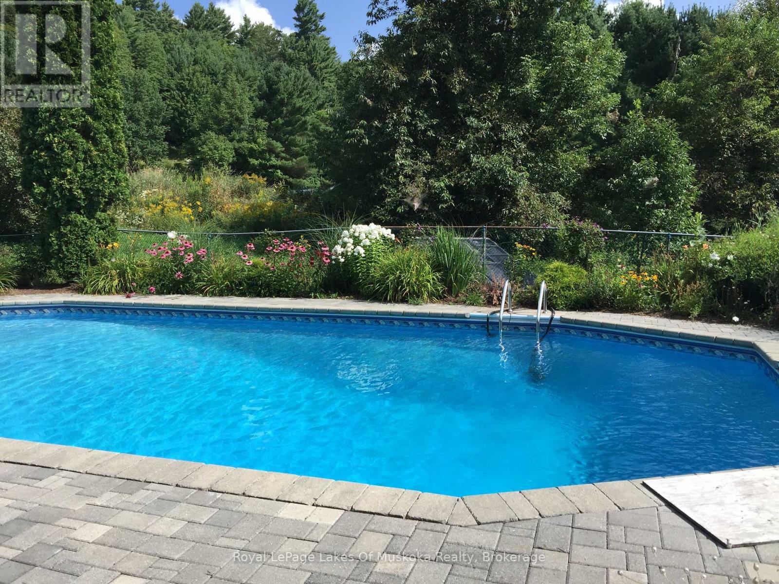 183 Santas Village Road, Bracebridge, Ontario  P1L 1W8 - Photo 34 - X13133870