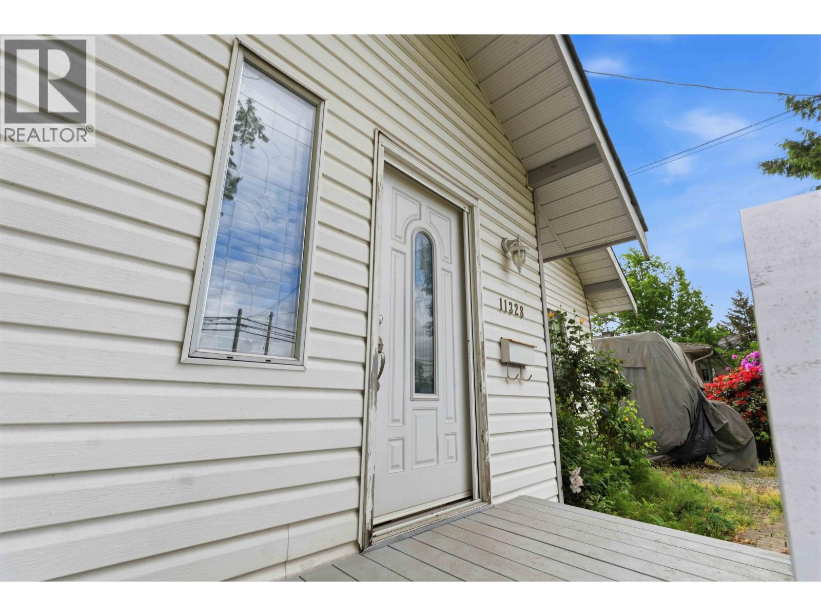 11328 Maple Crescent, Maple Ridge, British Columbia  V2X 1R3 - Photo 5 - R3124125