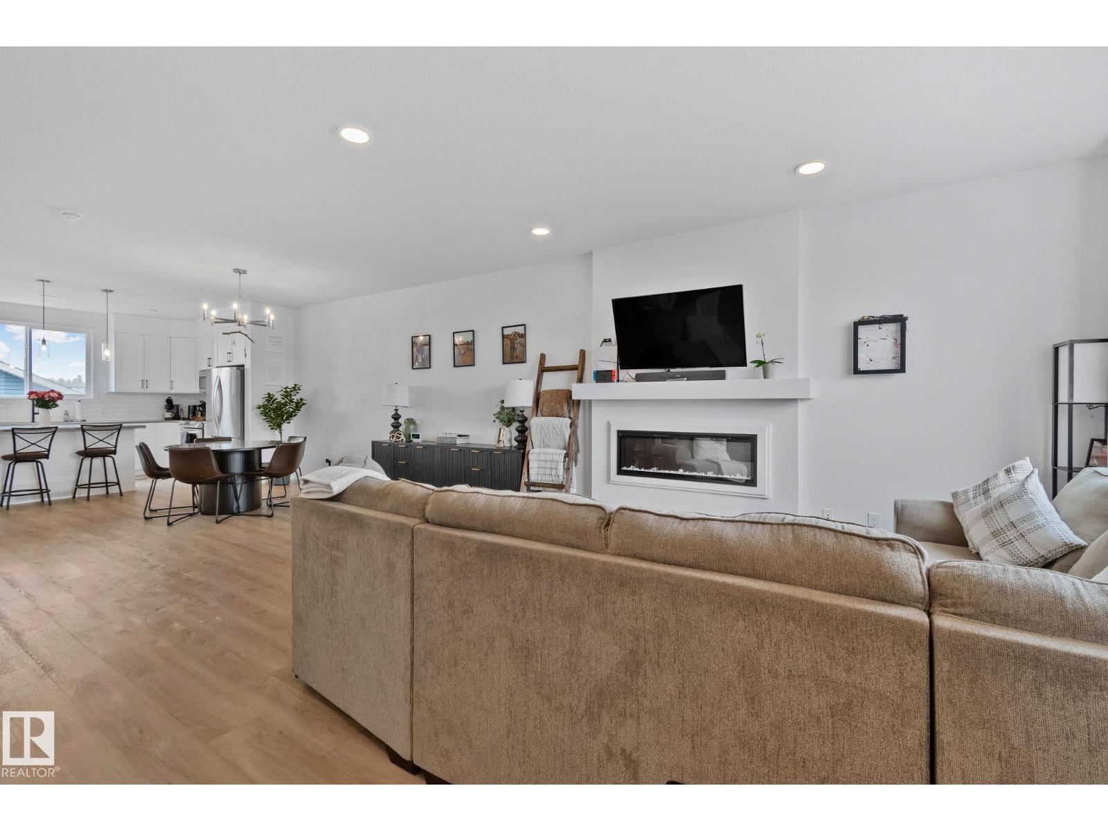21027 130 Av Nw, Edmonton, Alberta  T5S 0N6 - Photo 5 - E4487973
