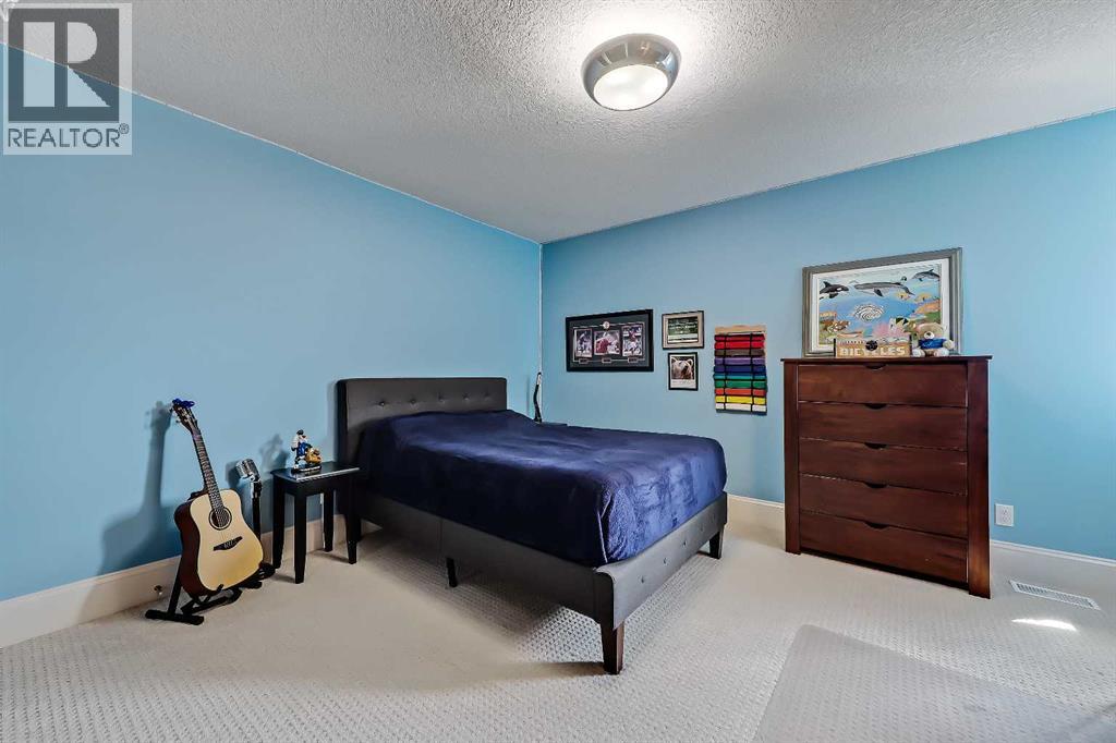 85 Rockcliff Heights Nw, Calgary, Alberta  T3G 0C7 - Photo 32 - A2311582
