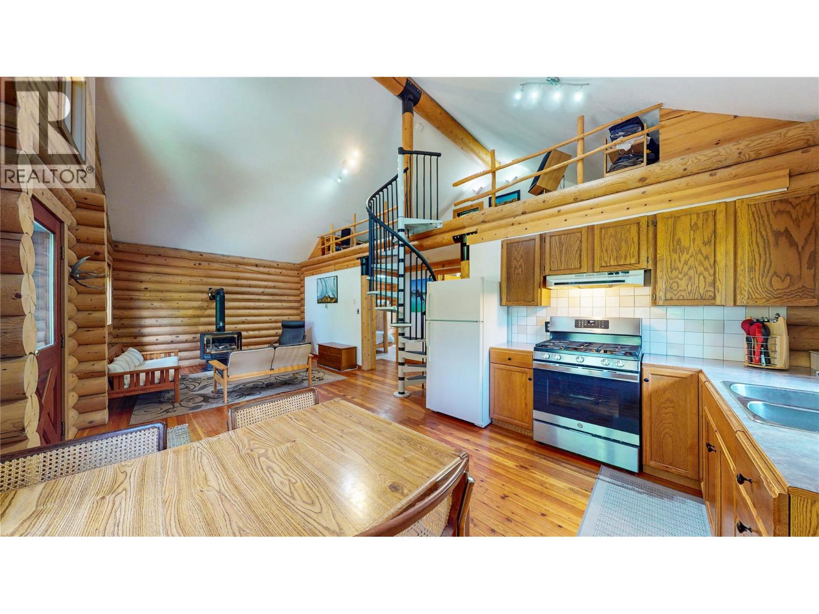 6770 Hockley Road, Jaffray, British Columbia V0B 1T0 - Photo 5 - 10386872