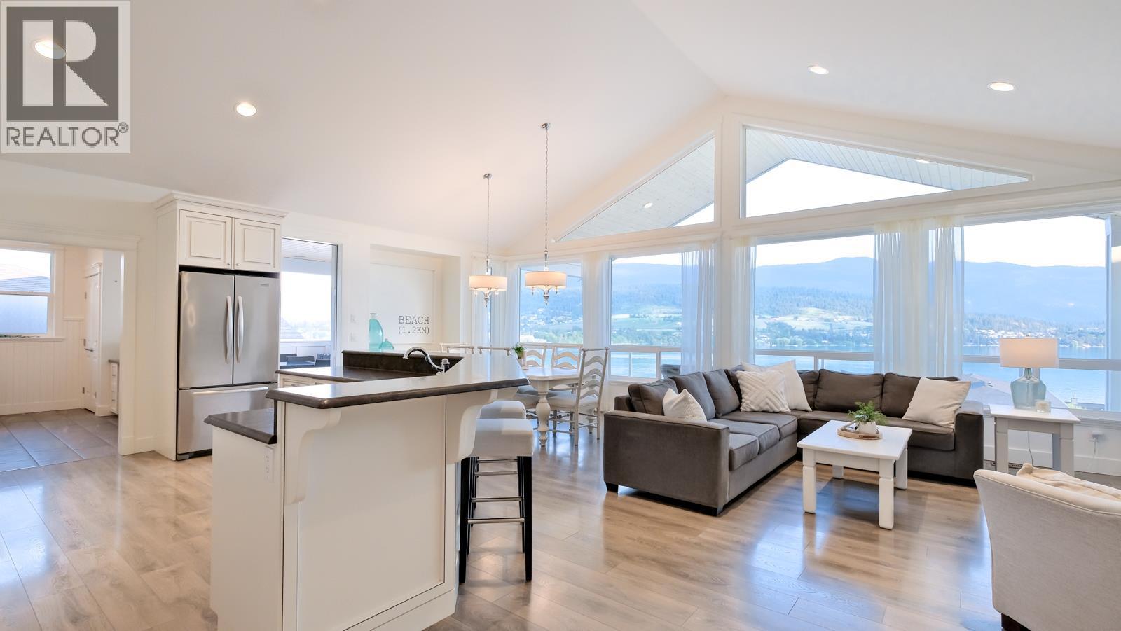 7345 Pointe Sage Drive, Coldstream, British Columbia  V1B 4A5 - Photo 10 - 10387572