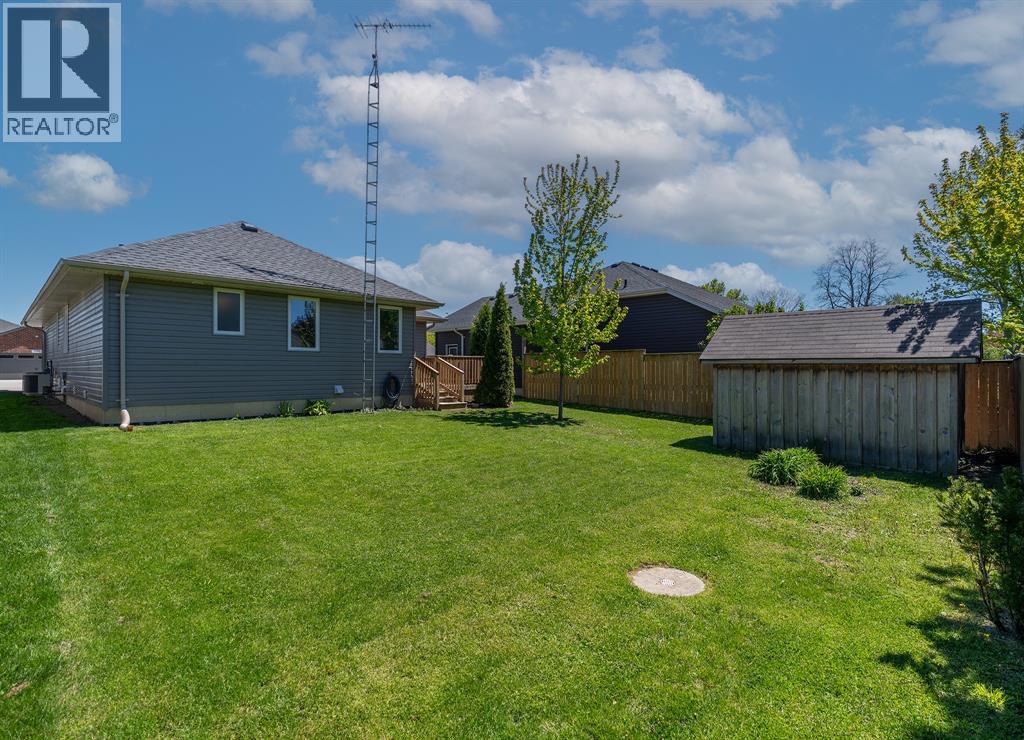 353 Gables Avenue, Petrolia photo 22