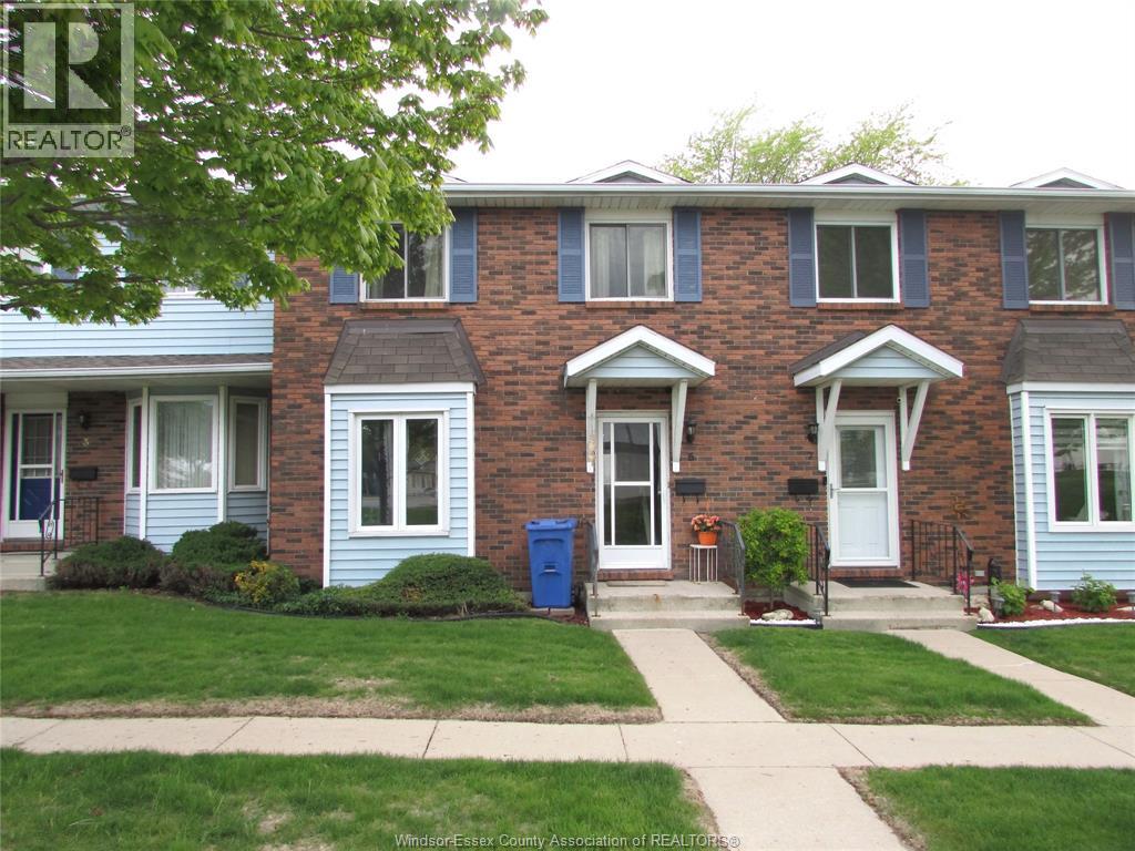 7 Cherry Lane Unit# 5, Leamington, Ontario  N8H 5A4 - Photo 2 - 26011236
