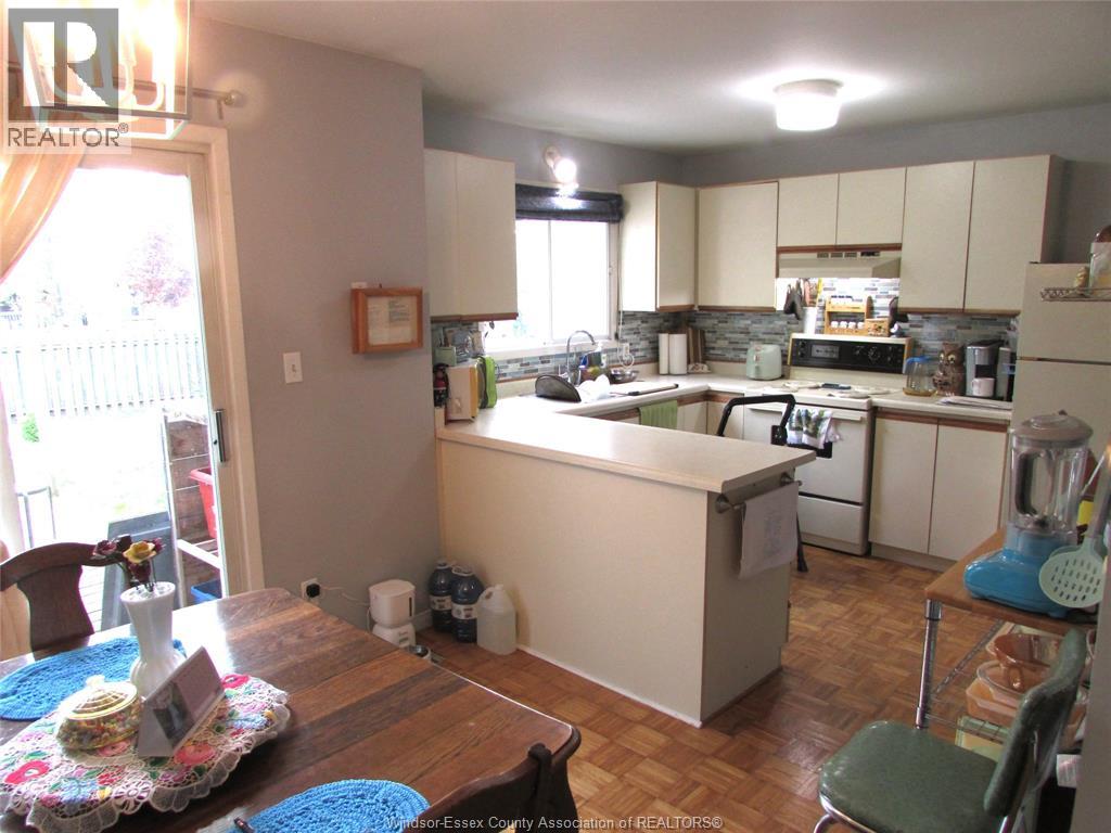 7 Cherry Lane Unit# 5, Leamington, Ontario  N8H 5A4 - Photo 9 - 26011236