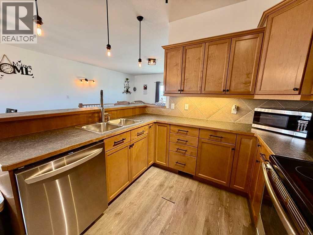 222 6a Street, Stirling, Alberta  T0K 2E0 - Photo 11 - A2295600