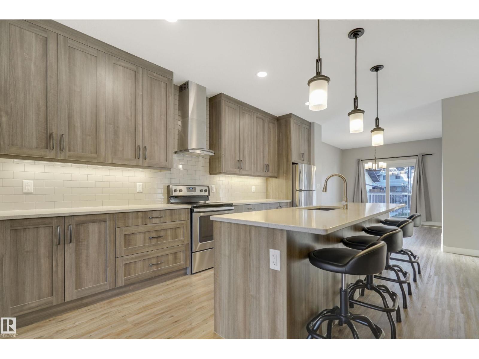 8540 89 St Nw, Edmonton, Alberta  T6C 3K3 - Photo 4 - E4477009
