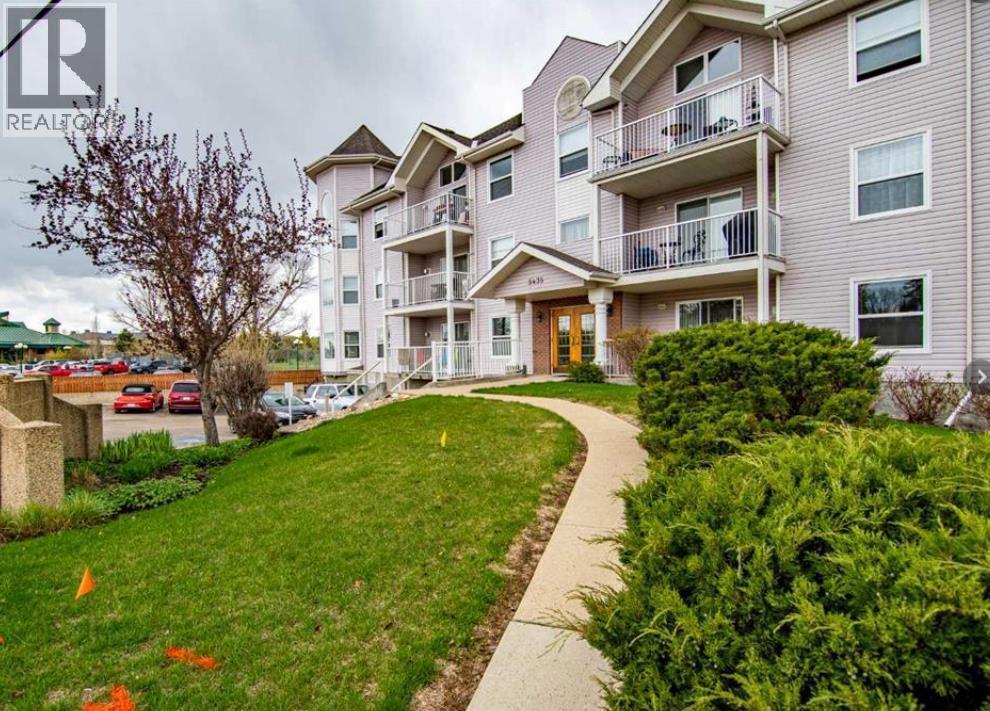 305, 5435 Lakeshore Drive, Sylvan Lake, Alberta  T4S 1T2 - Photo 1 - A2293598
