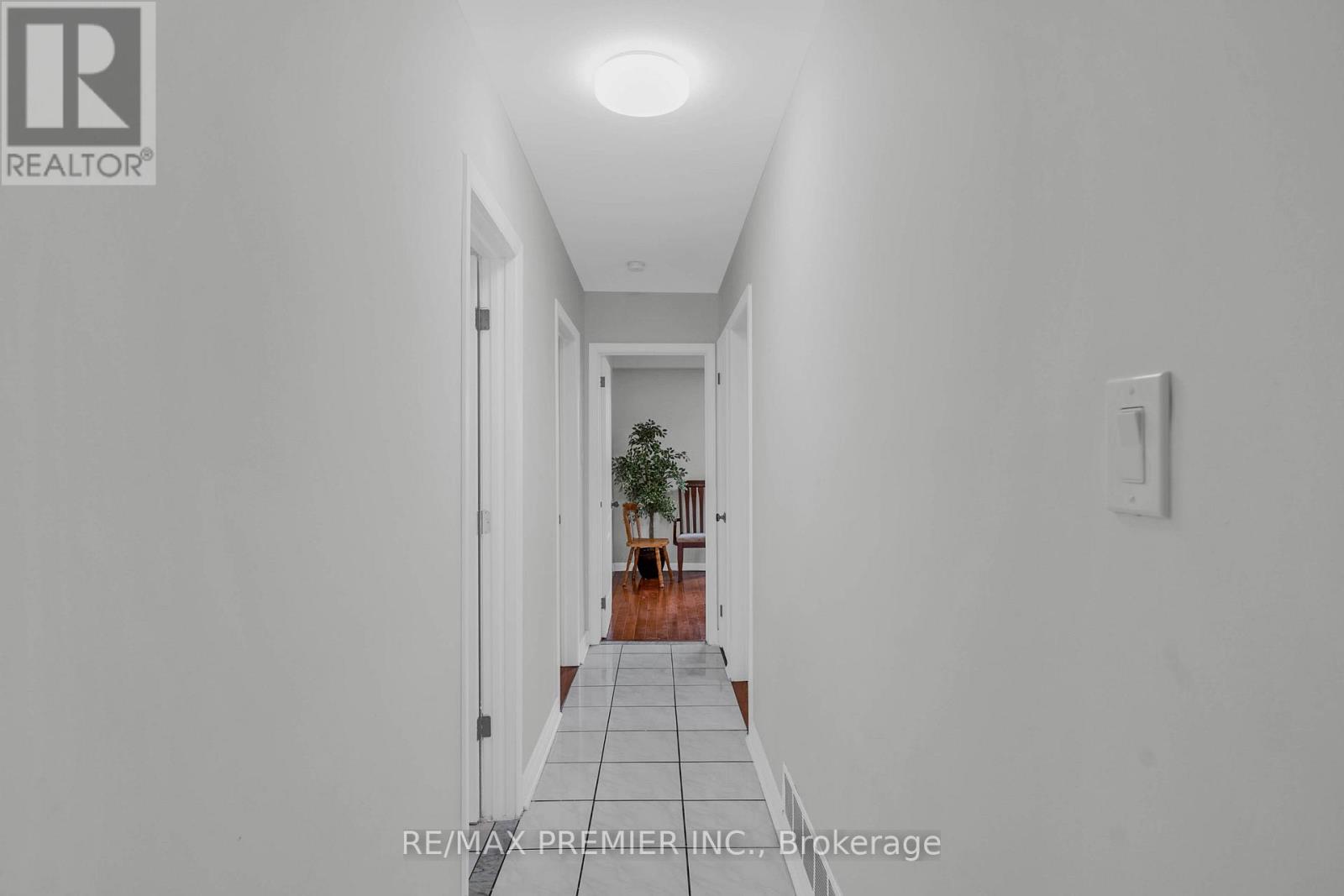 55 Firgrove Crescent, Toronto, Ontario  M3N 1K5 - Photo 16 - W13036562