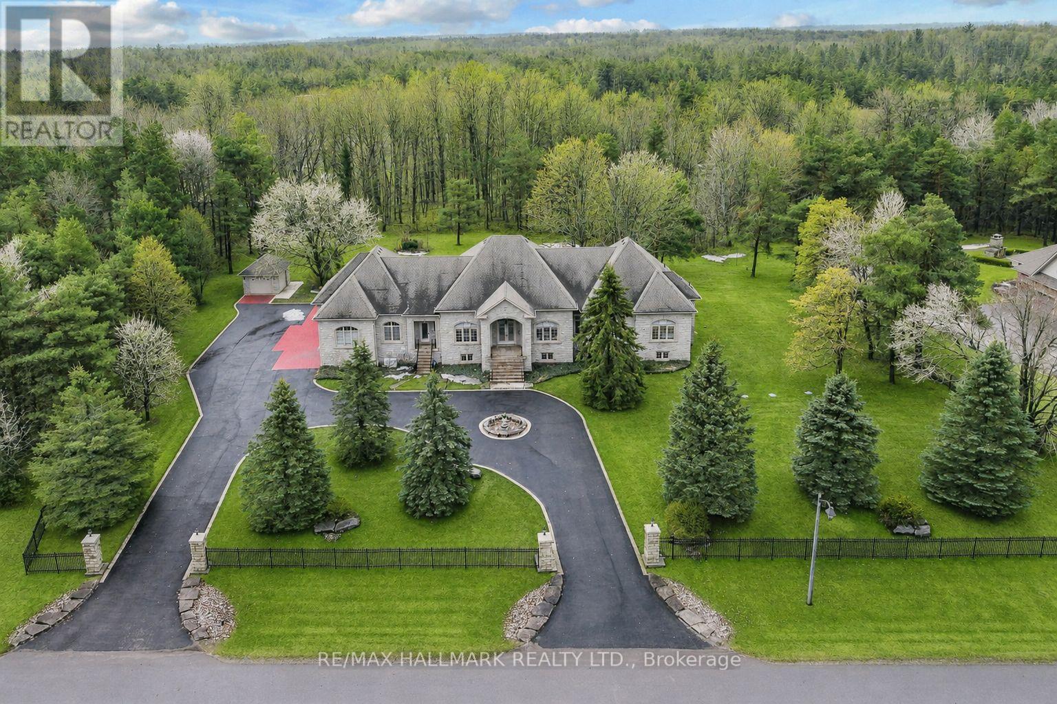 11 CRANBORNE CHASE, Whitchurch-Stouffville, Ontario