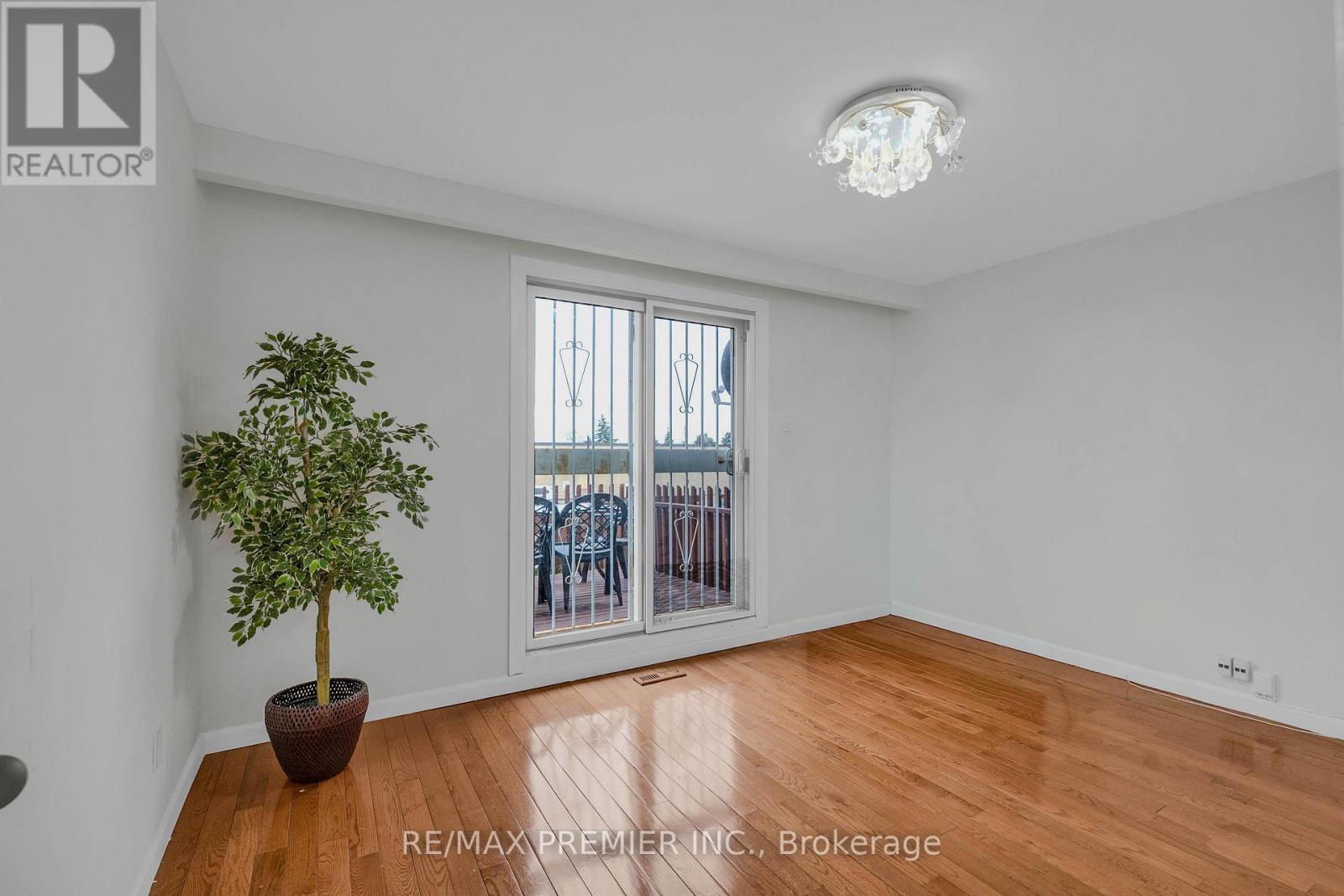55 Firgrove Crescent, Toronto, Ontario  M3N 1K5 - Photo 20 - W13036562