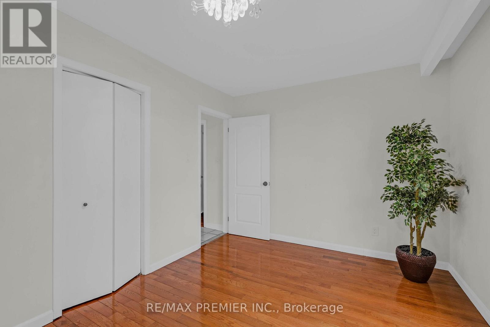 55 Firgrove Crescent, Toronto, Ontario  M3N 1K5 - Photo 21 - W13036562