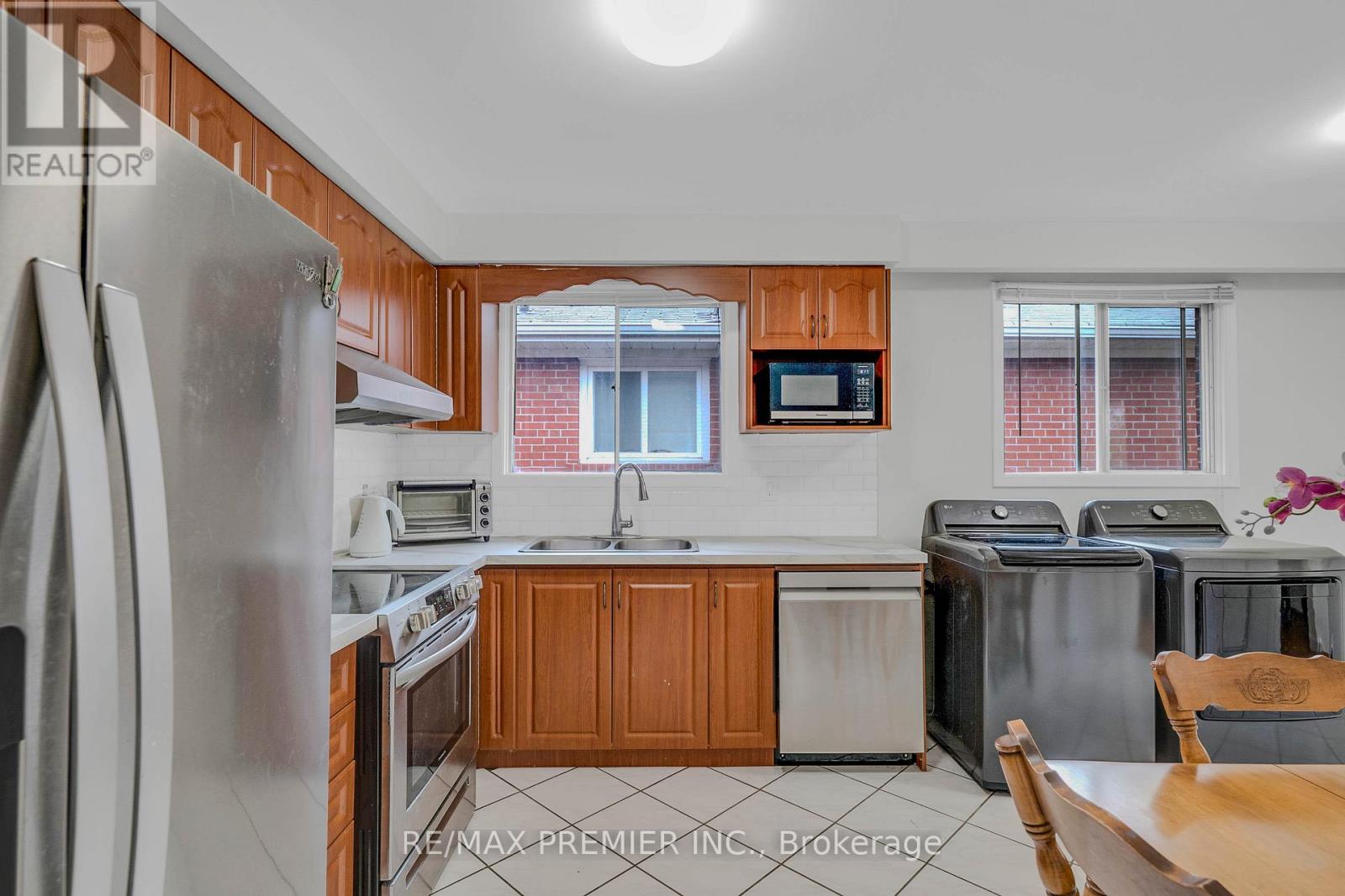 55 Firgrove Crescent, Toronto, Ontario  M3N 1K5 - Photo 13 - W13036562