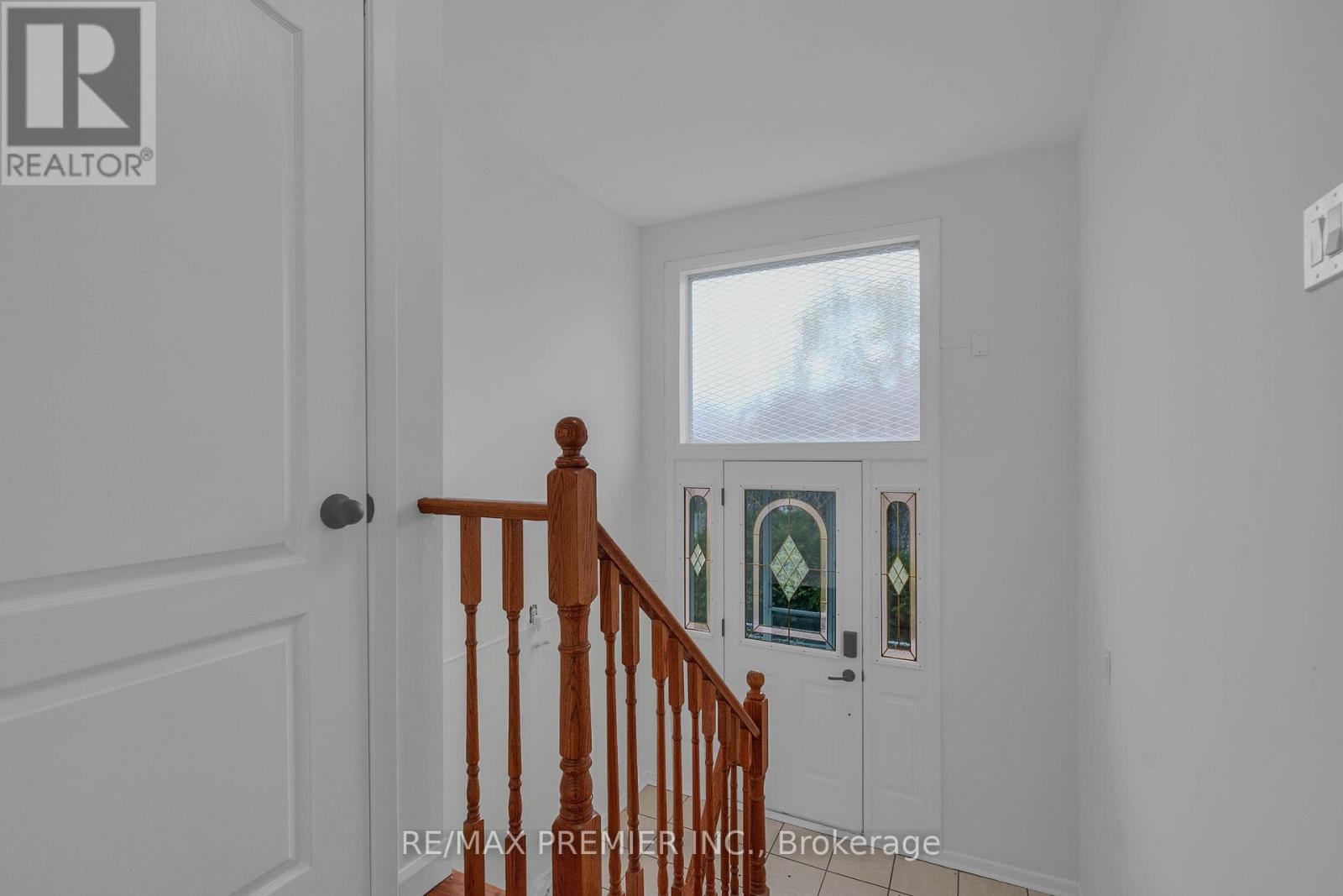 55 Firgrove Crescent, Toronto, Ontario  M3N 1K5 - Photo 5 - W13036562