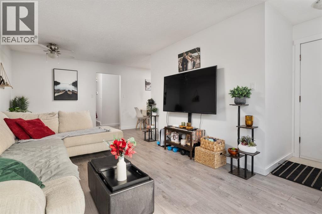 4303a 65 Street, Camrose, Alberta  T4V 3M5 - Photo 4 - A2302287