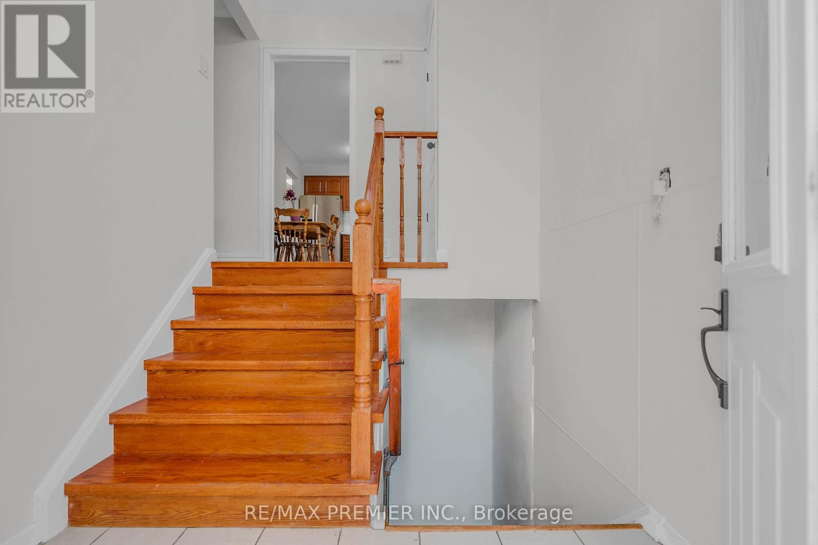 55 Firgrove Crescent, Toronto, Ontario  M3N 1K5 - Photo 4 - W13036562