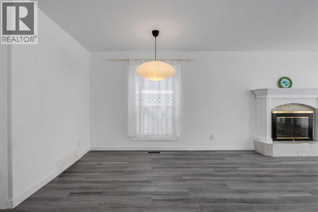 32 Midland Place SE, Calgary, Alberta  T2X 1P9 - Photo 9 - A2297933