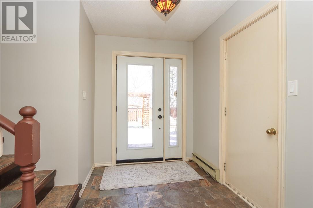 450 Mcneill Boulevard, Sudbury, Ontario  P3C 2H5 - Photo 2 - 2127812