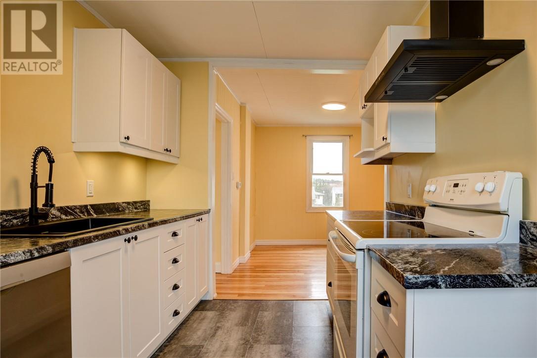 233 Fourth Avenue, Lively, Ontario  P3Y 1M4 - Photo 3 - 2127782