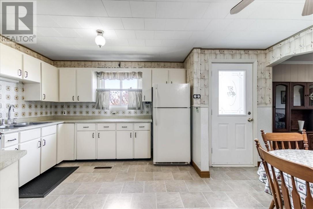 2518 Birch Street, Azilda, Ontario  P0M 1B0 - Photo 5 - 2127758