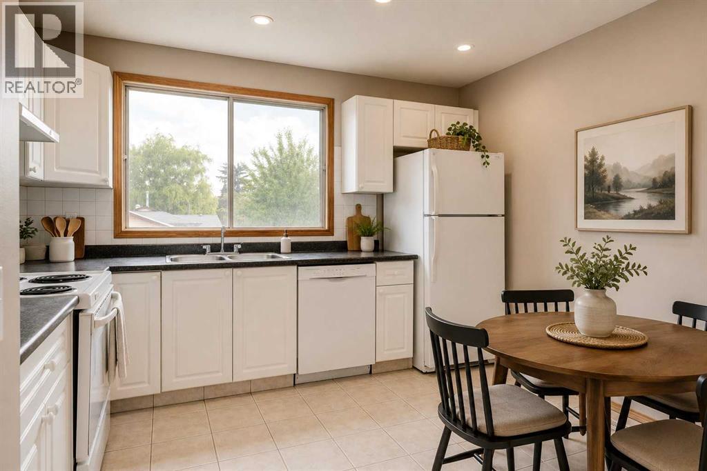 27 Dovely Way Se, Calgary, Alberta  T2B 2K7 - Photo 6 - A2308892