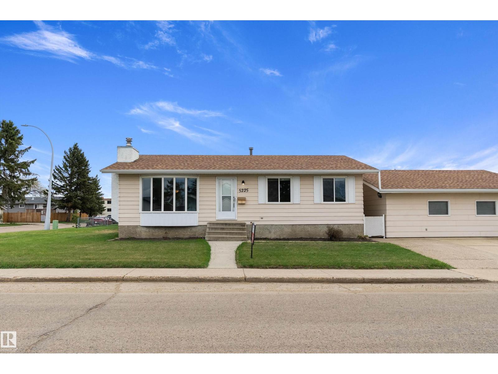 5225 38 Av, Wetaskiwin, Alberta  T9A 2P1 - Photo 2 - E4487980
