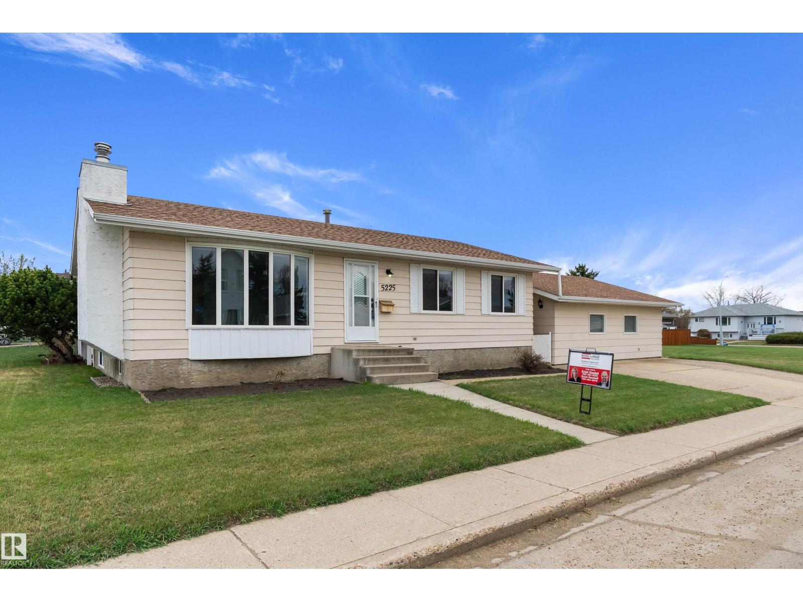5225 38 Av, Wetaskiwin, Alberta  T9A 2P1 - Photo 3 - E4487980