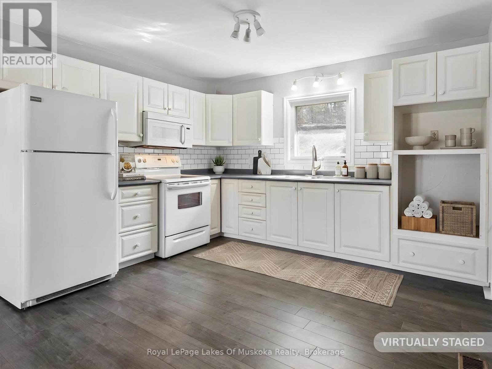 1314 Winhara Road, Gravenhurst, Ontario  P1P 1R1 - Photo 9 - X13035620
