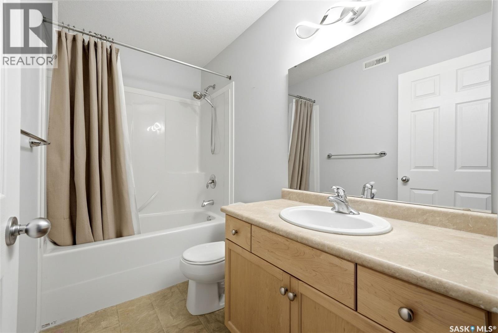 7183 Wascana Cove Drive, Regina, Saskatchewan  S4V 3G3 - Photo 22 - SK036116