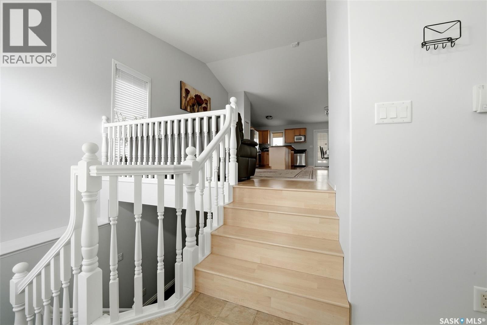 7183 Wascana Cove Drive, Regina, Saskatchewan  S4V 3G3 - Photo 3 - SK036116