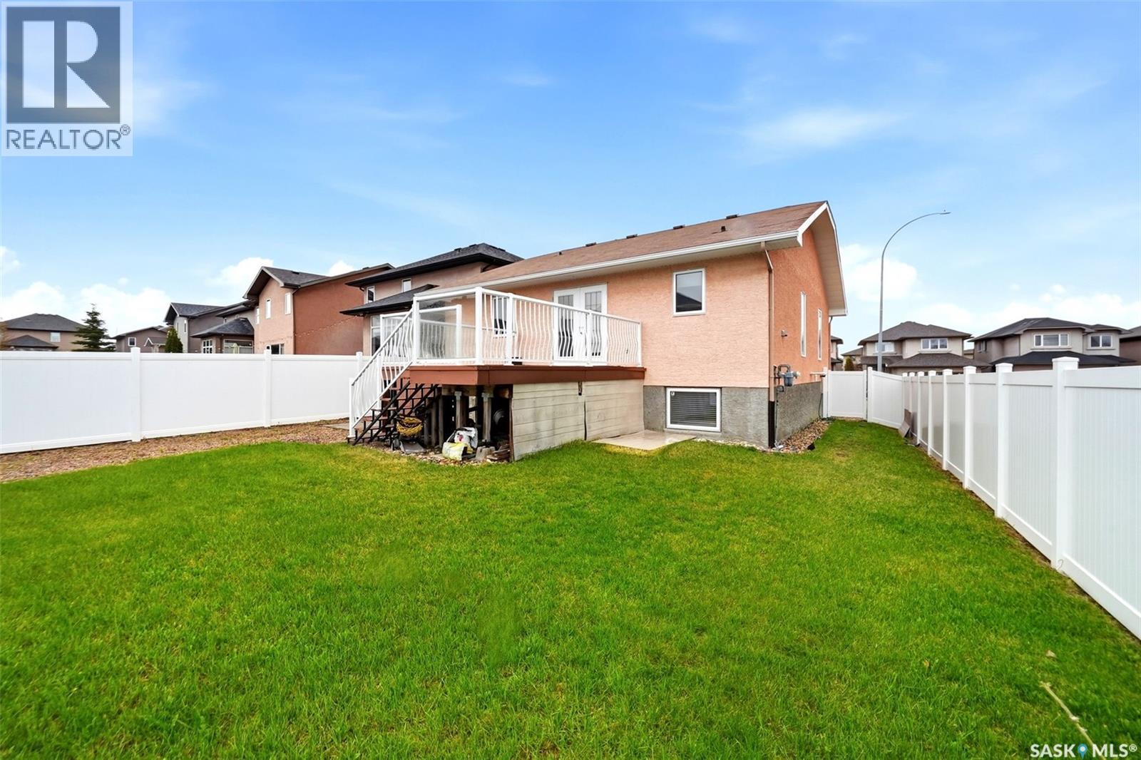 7183 Wascana Cove Drive, Regina, Saskatchewan  S4V 3G3 - Photo 35 - SK036116
