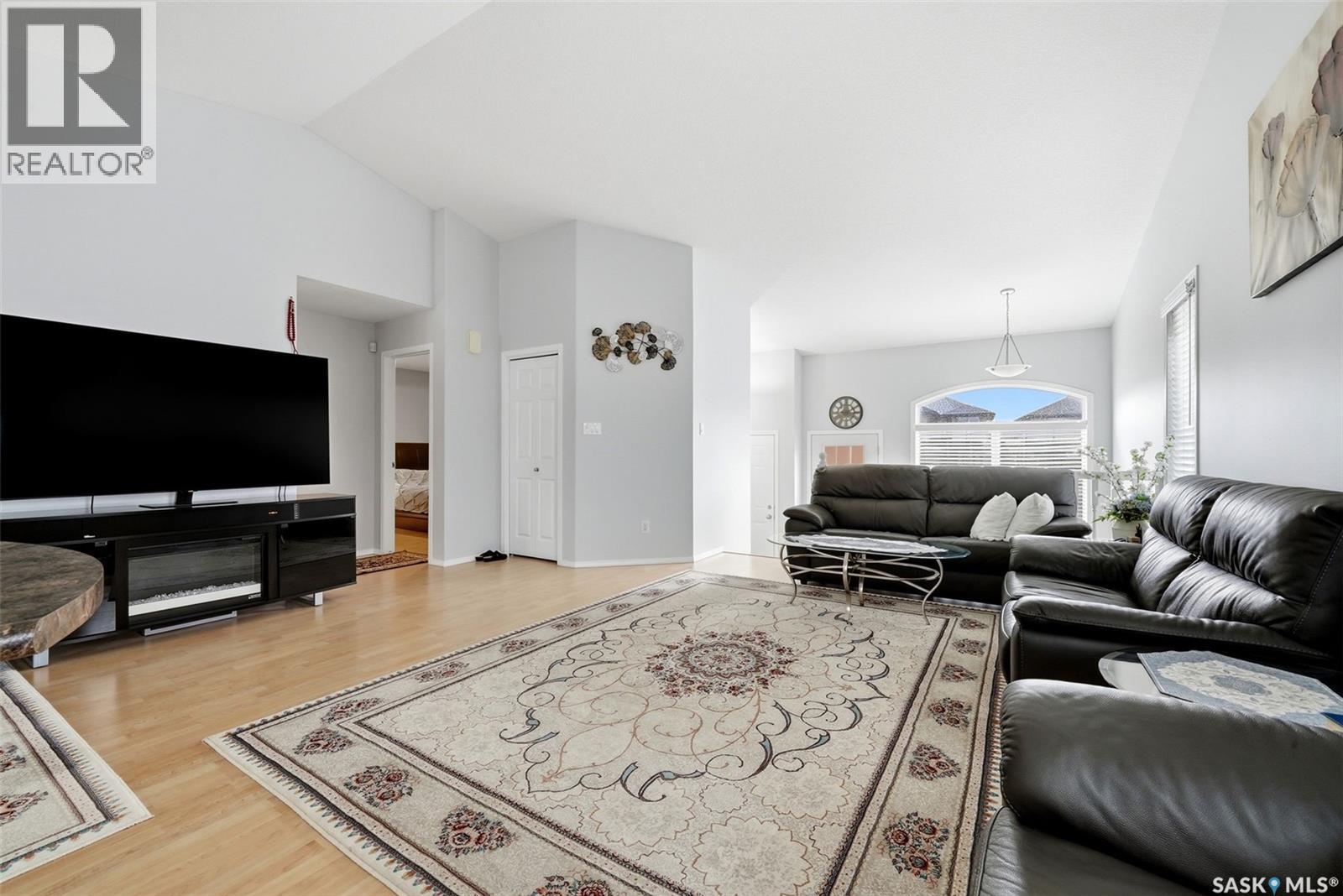 7183 Wascana Cove Drive, Regina, Saskatchewan  S4V 3G3 - Photo 5 - SK036116