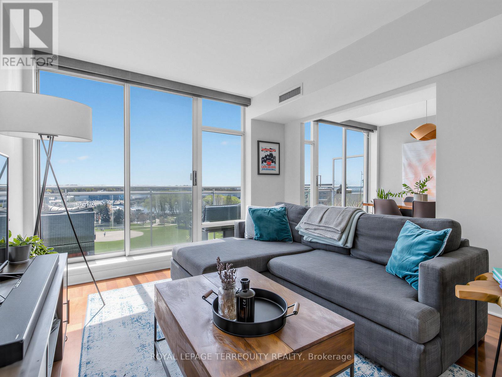 1111 - 650 QUEENS QUAY W, Toronto, Ontario