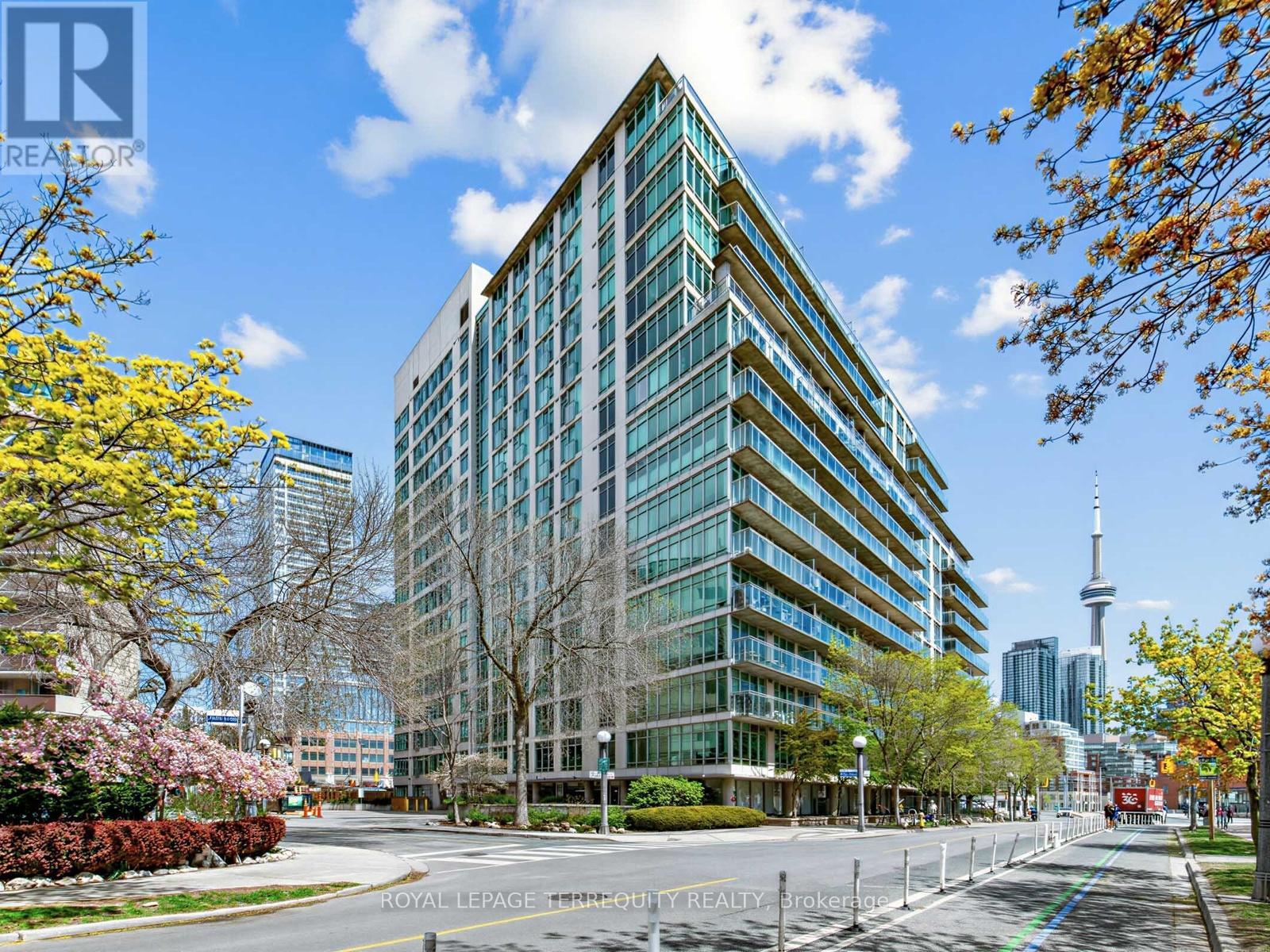 1111 - 650 Queens Quay W, Toronto, Ontario  M5V 3N2 - Photo 2 - C13133908