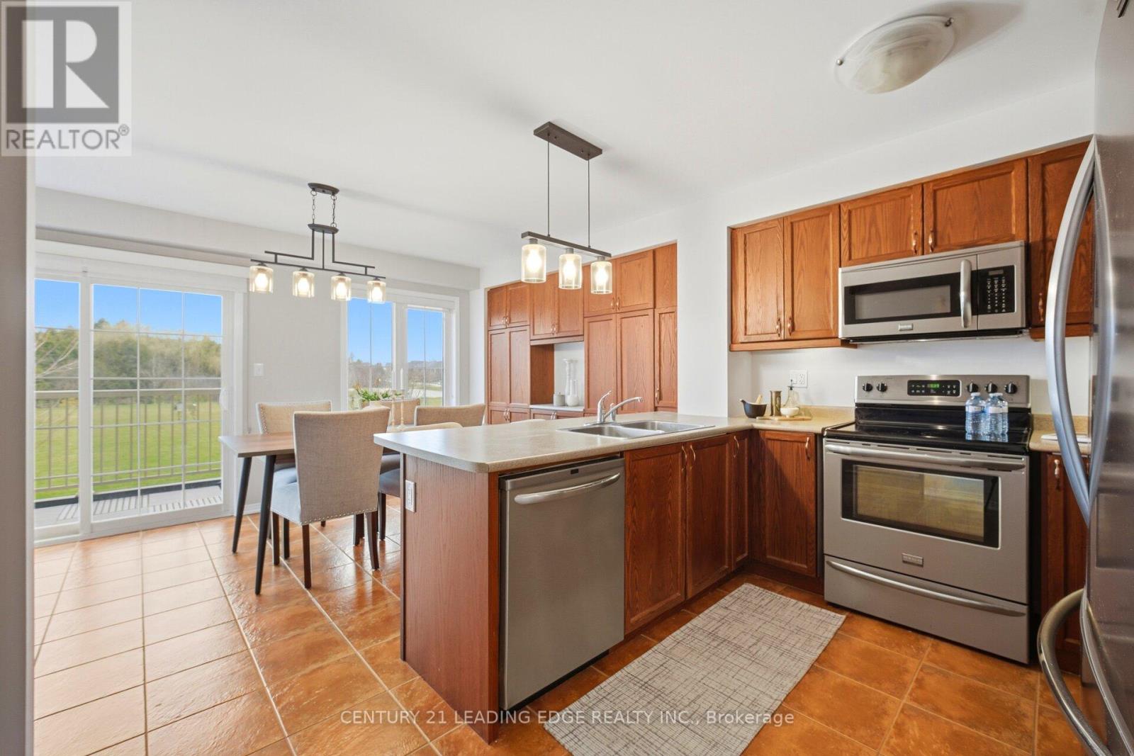 14 - 28 Burtonbury Lane, Ajax, Ontario  L1Z 0C9 - Photo 11 - E13133876