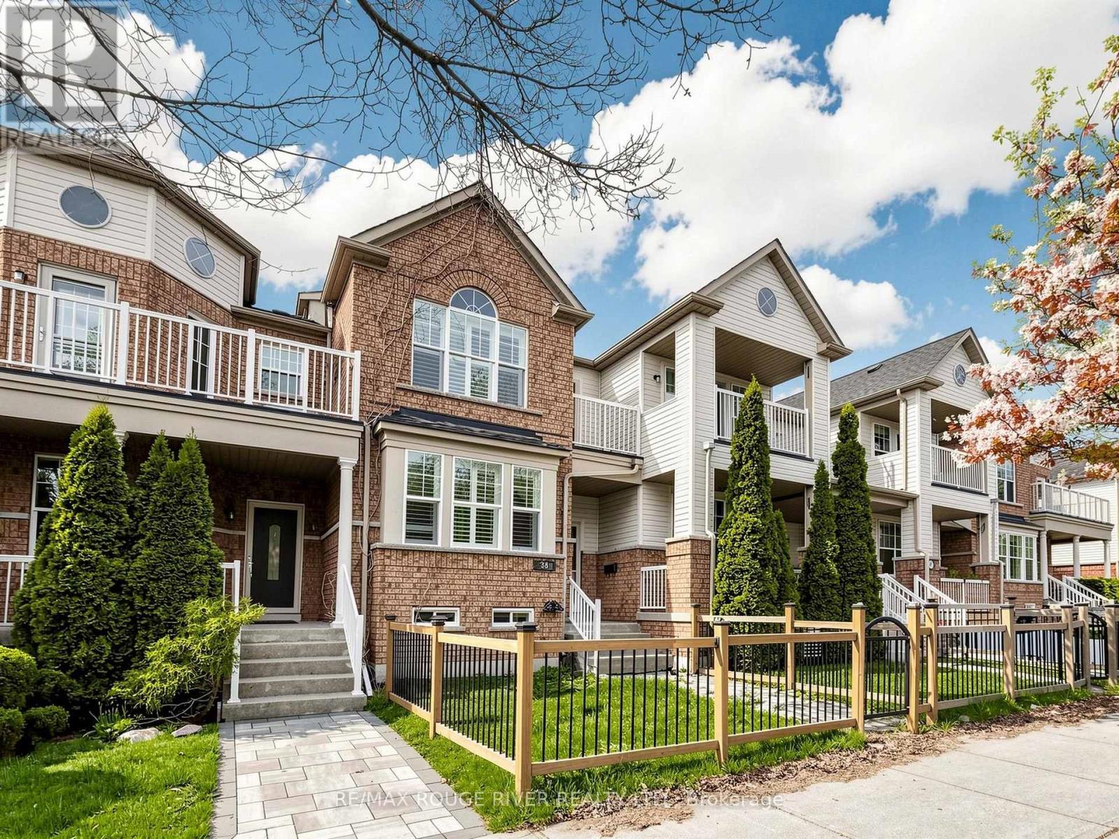 38 PORT UNION ROAD, Toronto, Ontario